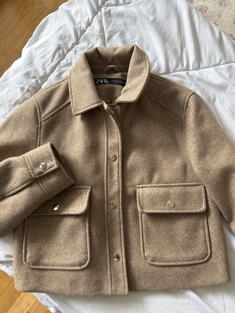 Zara Giacche: Giacca Zara beige, taglia S. – Nuovo (secondo la descrizione) da Zürich venduto da DilettaP