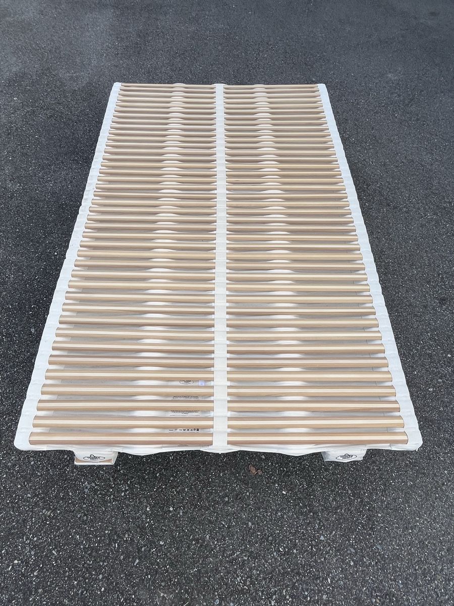 Letti: Hüsler Nest 120x200 – Usato da Gontenschwil venduto da Schess
