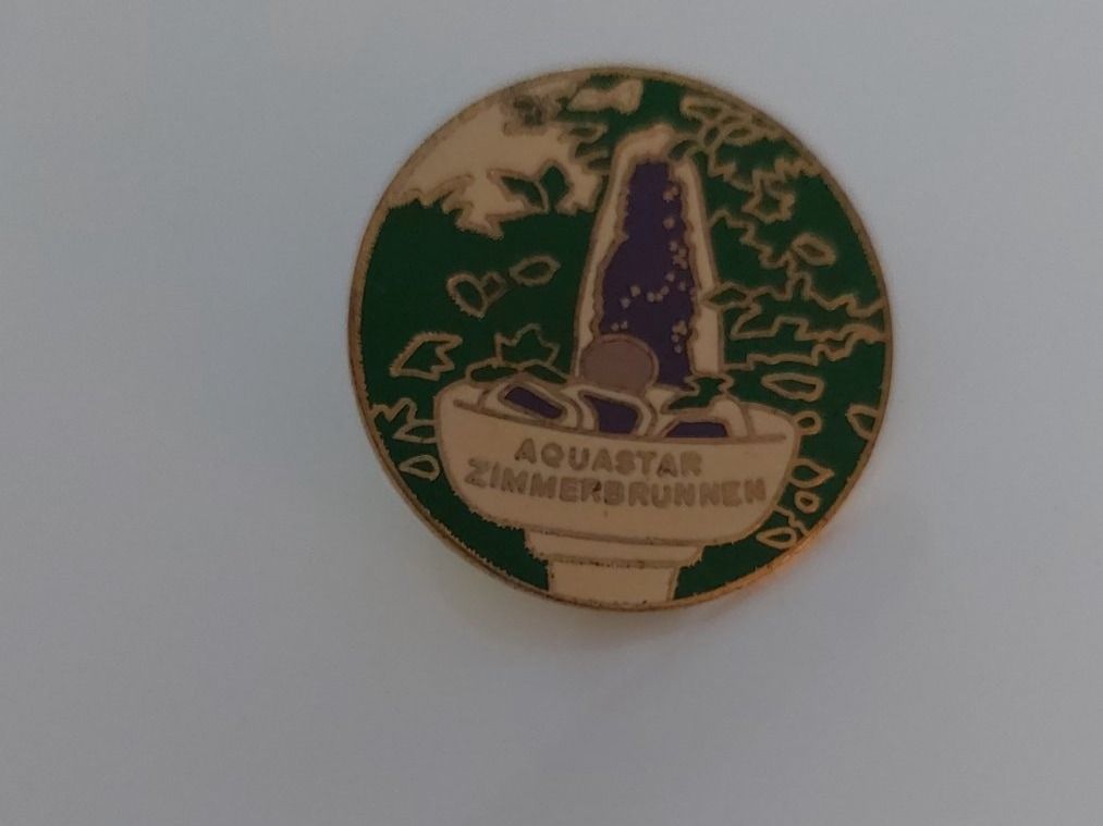 Placchette & Badge: Pin Aquastar Zimmerbrunnen – Usato da Köniz venduto da Pinscollect