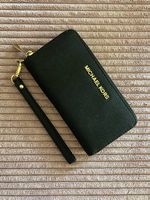 Michael Kors Geldbörse schwarz mit Handschlaufe gebraucht