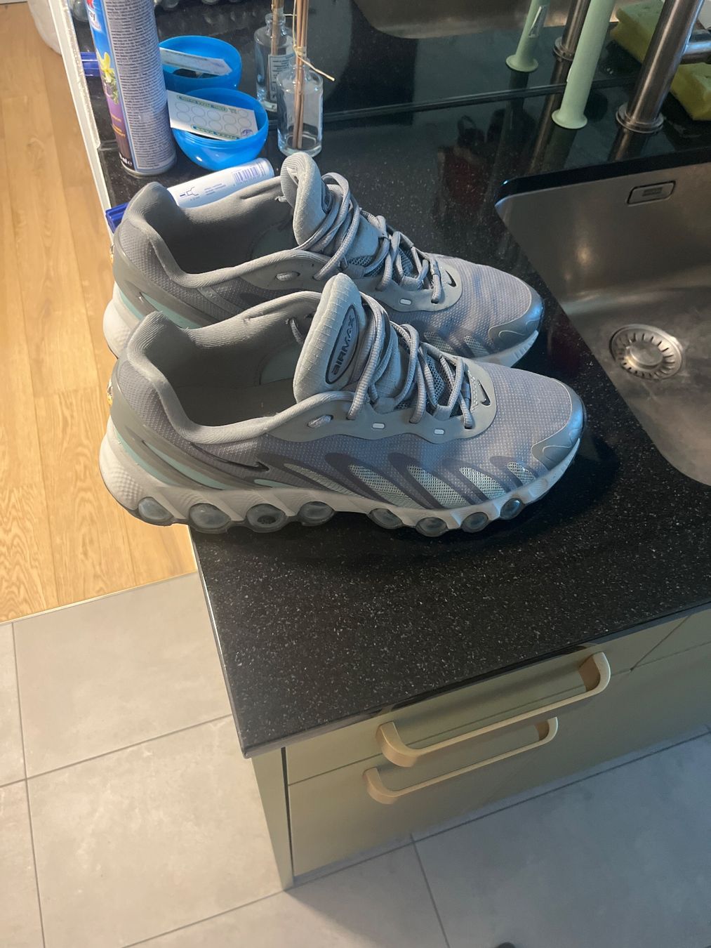 Nike Scarpe da uomo: Nike Air Max Dn – Usato da Belp venduto da adr_rdc8