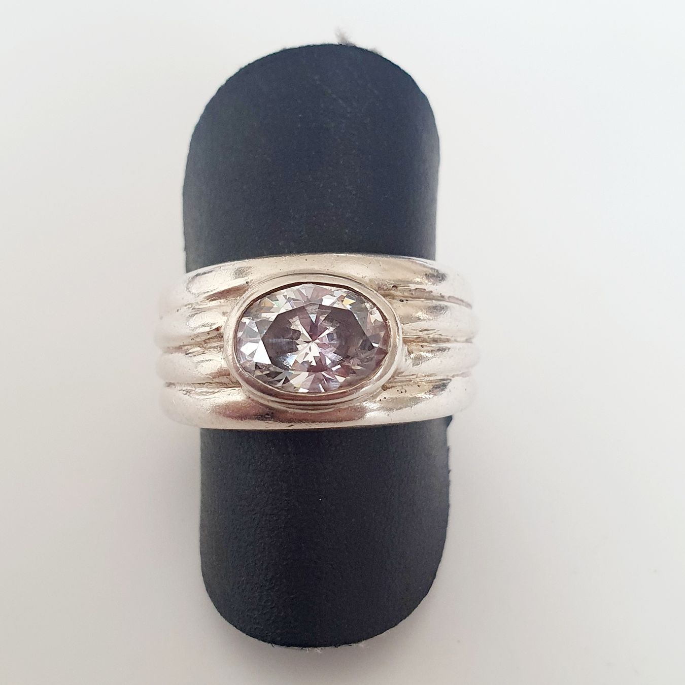 Bagues: Silber Ring  925 Silber mit Stein Grösse 17.6 mm  – D'occasion à Kreuzlingen par Wunderkiste123 4