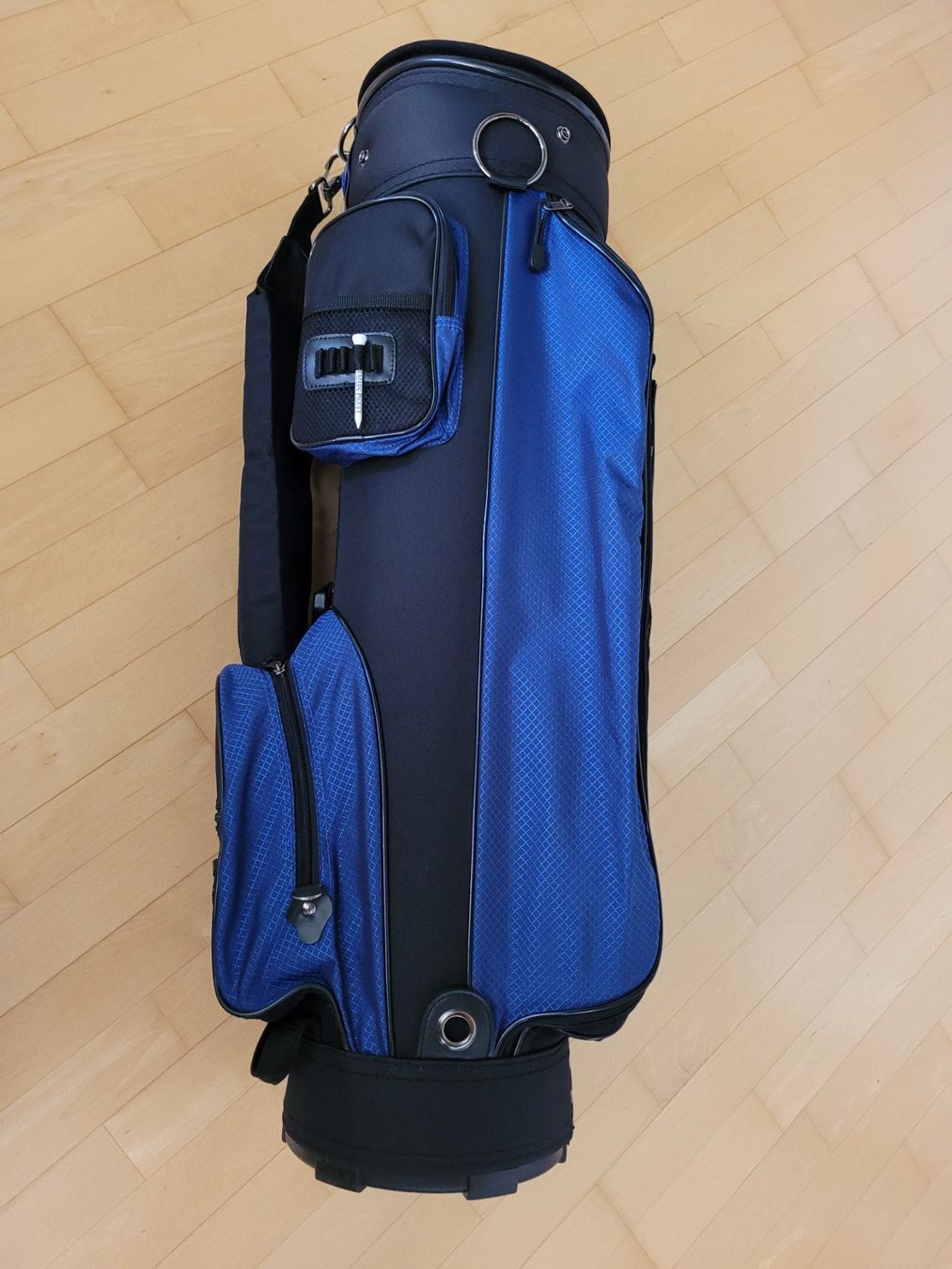 Mazze & Set: Golfbag ,blau – Nuovo e nell'imballaggio originale da Zürich venduto da Snooker6