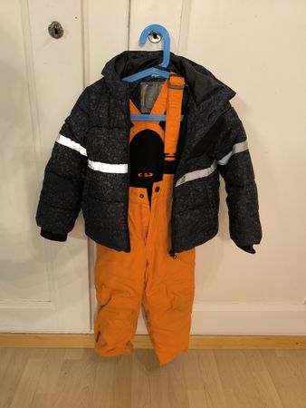 Skijacke und Hosen Grösse 98