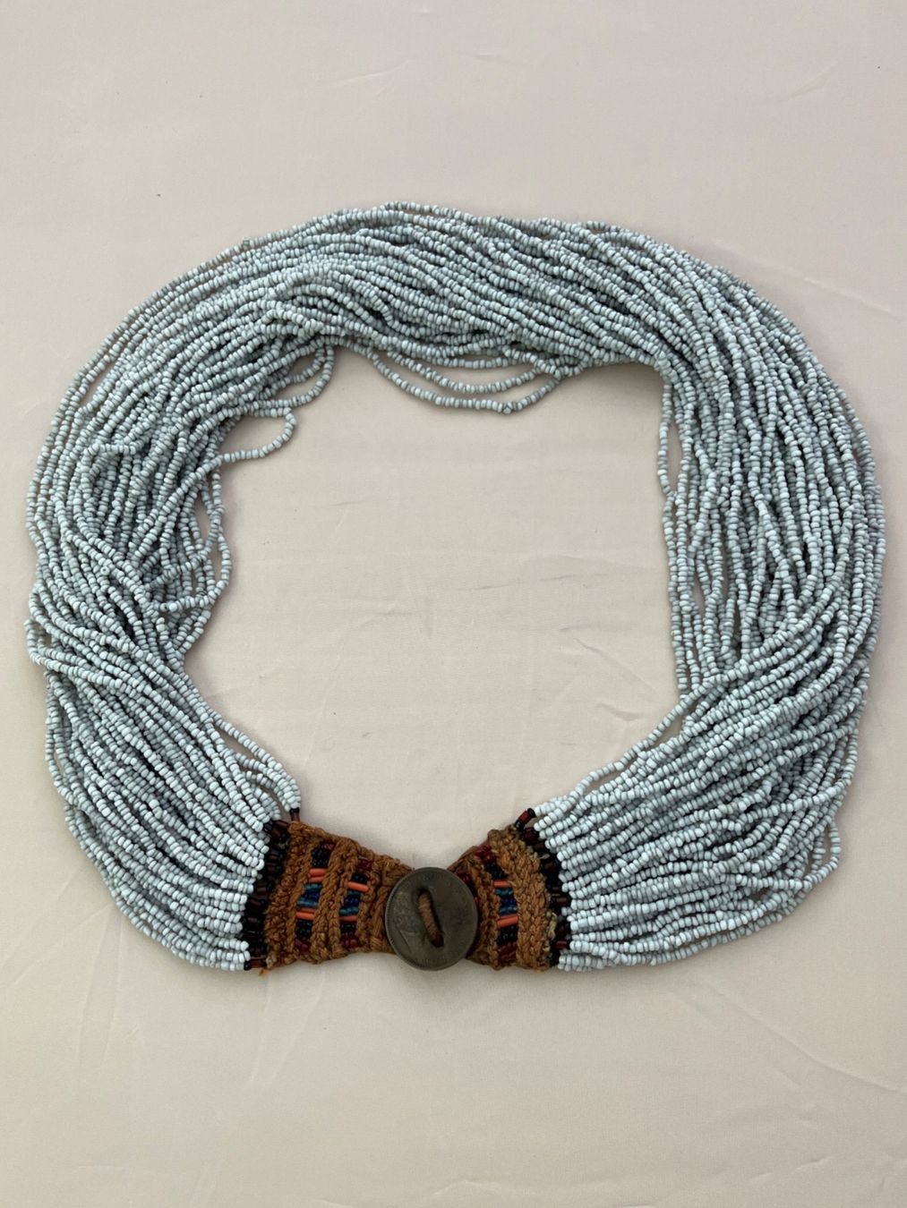 Catenine: Traditionelle Naga-Halskette – Usato da Burgdorf venduto da liquorice