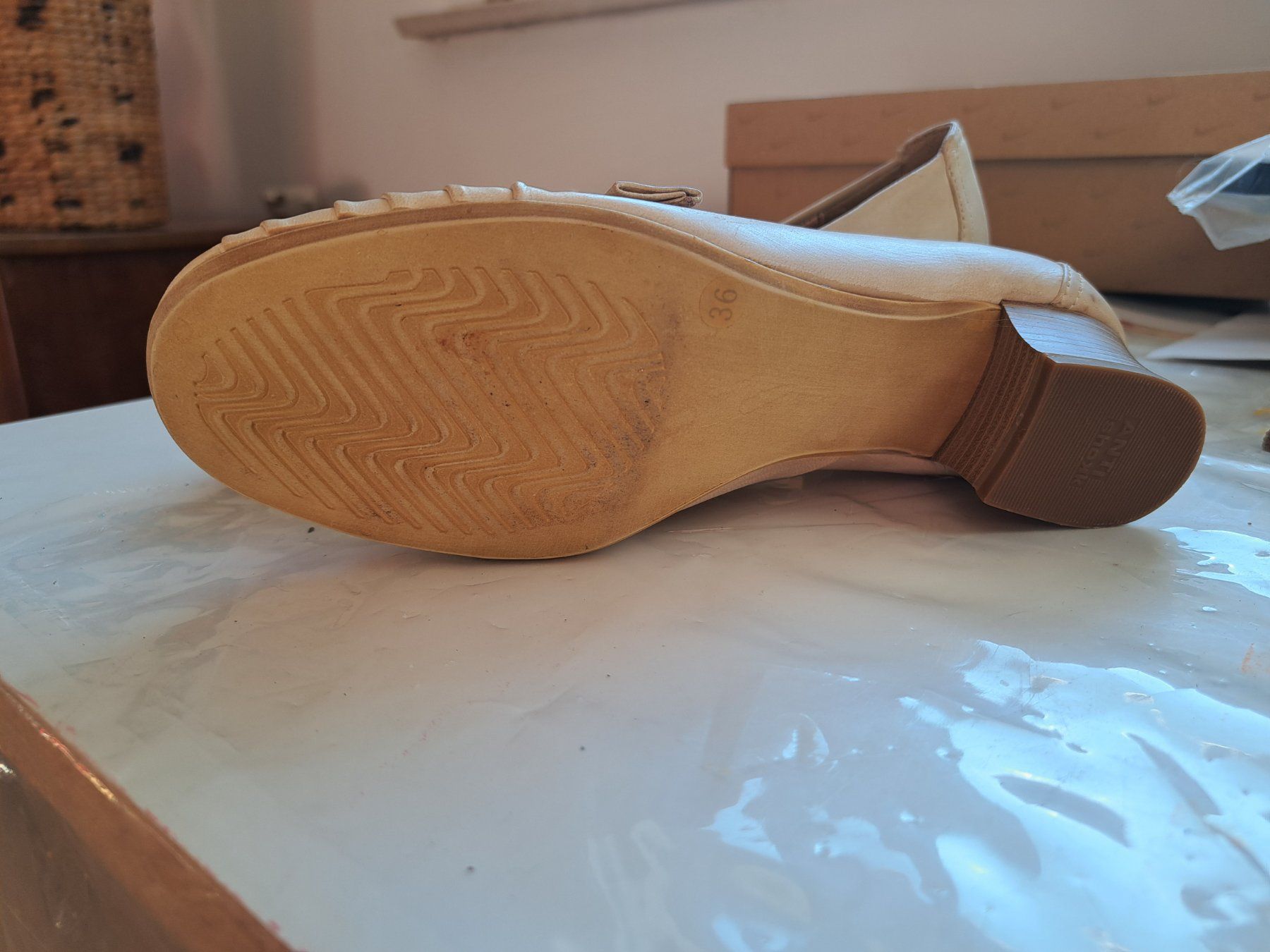 Tamaris Scarpe da donna: Damenschuh Leder – Nuovo e nell'imballaggio originale da Rapperswil SG venduto da wal06 1