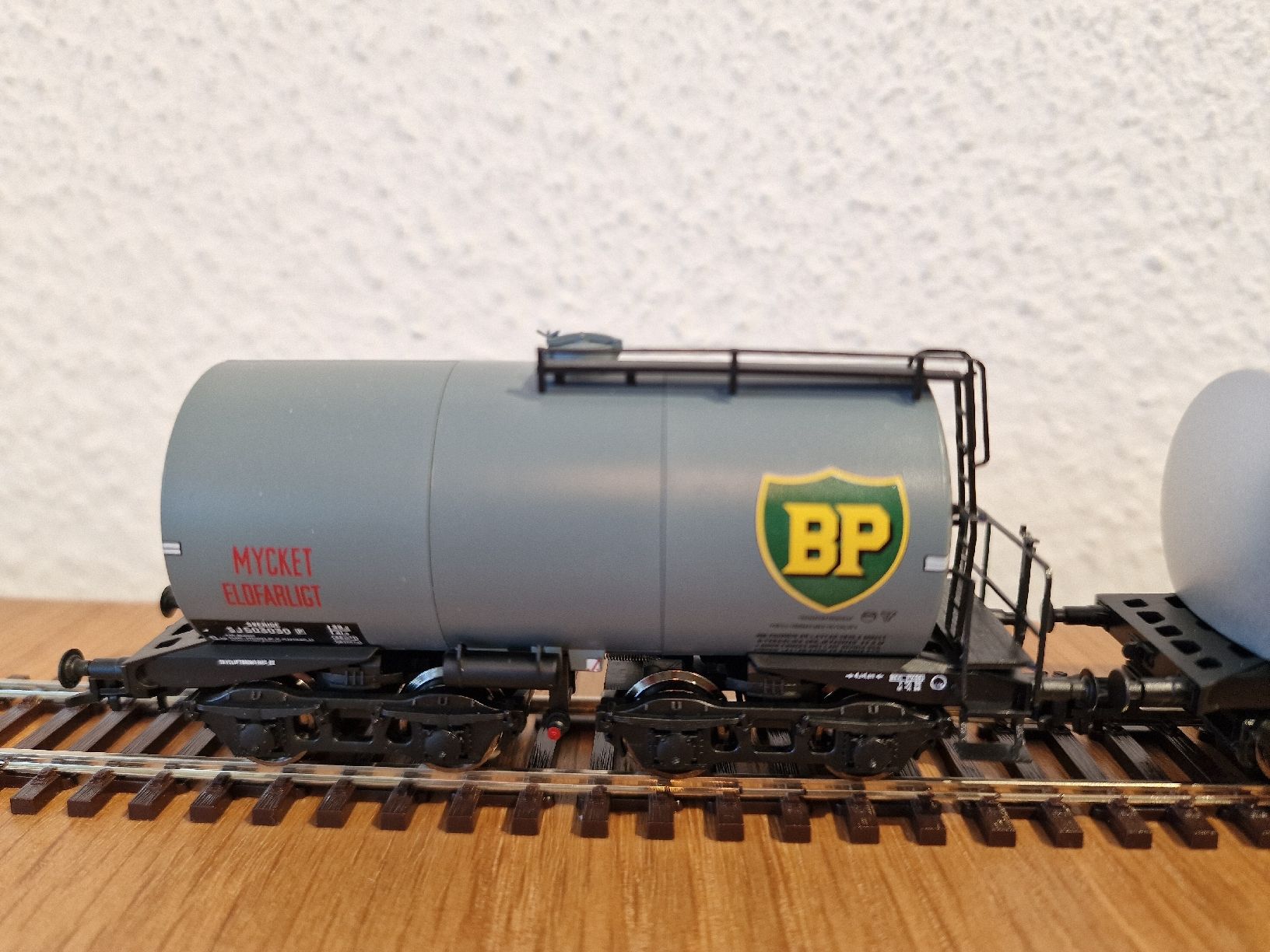 Roco Modelleisenbahnen: SJ BP Tankwagen H0 – Neu (gemäss Beschreibung) aus Matten b. Interlaken von lor_hr9w 5