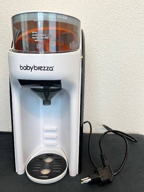 Pasti del neonato: Baby Brezza formula pro advanced  – Usato da Schattenhalb venduto da -Maja- 1