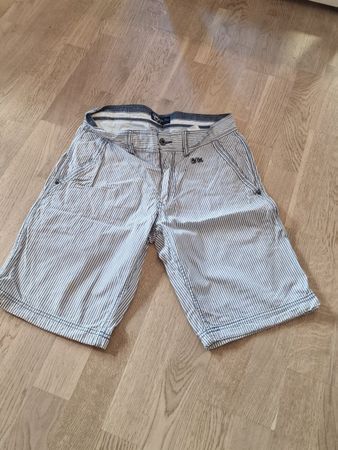 Camp David - Hose kurz