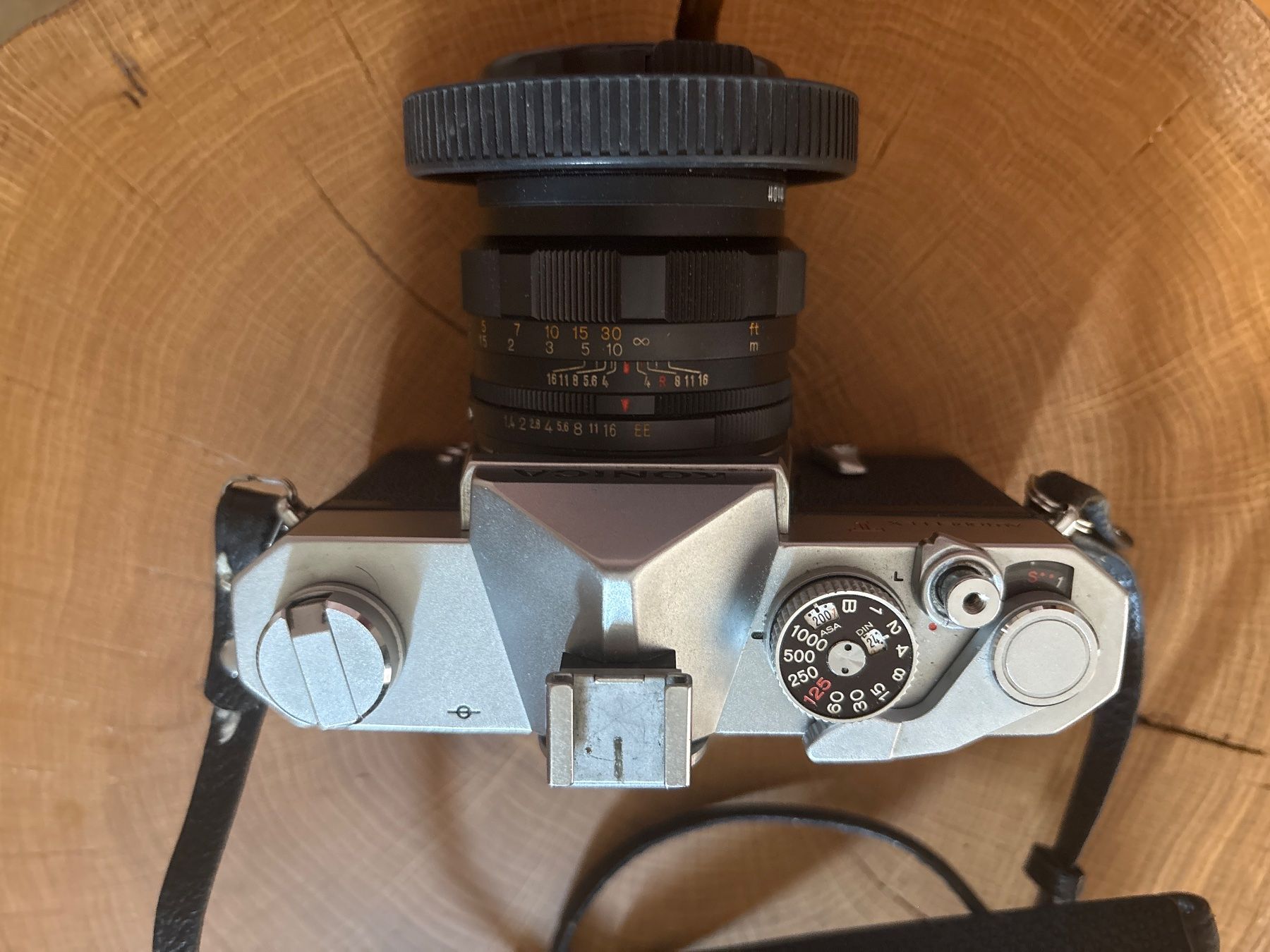 Konica Fotocamera: Konica Autoreflex T SLR Camera with Lens used – Usato da Zürich venduto da Yanu01 1