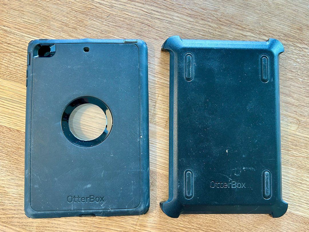 Wandhalterungen: OtterBox iPad mini Hülle + Brodit Halterung – Gebraucht aus St.Gallen von little_roadtrip 1