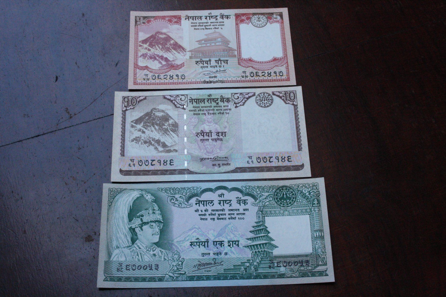Banconote: UNC Nepal 3 billets – Nuovo (secondo la descrizione) da Cormondrèche venduto da Hermes.monnaies