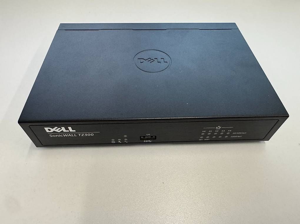 Sonicwall Firewall: Dell SonicWall TZ300 Firewall – Usato da St. Gallen venduto da egzon_navit