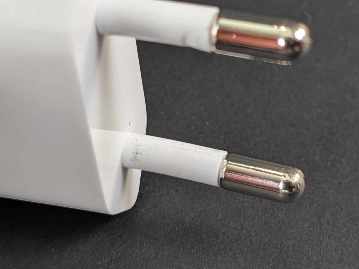 Apple Caricabatterie: APPLE 85W MagSafe 2 Power Adapter A1424 – Usato da Dintikon venduto da Restwert_Dintikon 5