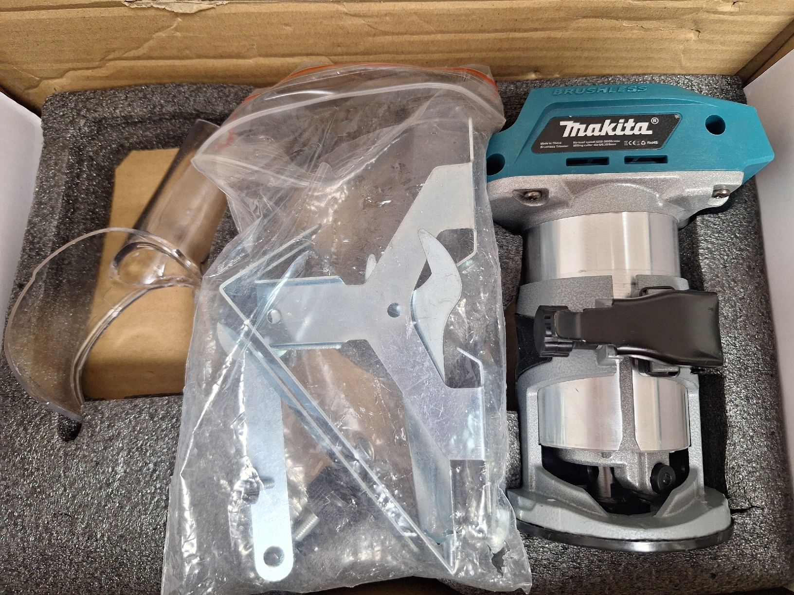 Makita Tutti gli attrezzi: Makita ( China) – Nuovo (secondo la descrizione) da Strengelbach venduto da Ist-van 1