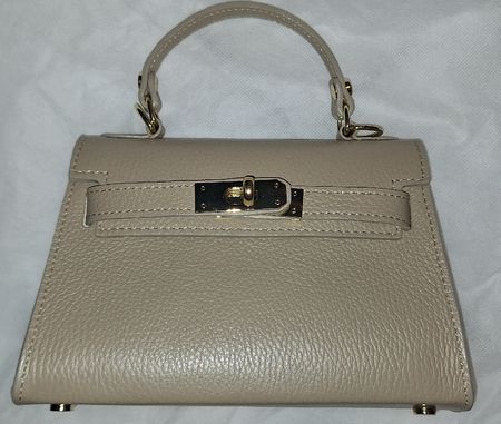 Kleine Tasche aus echtem Leder