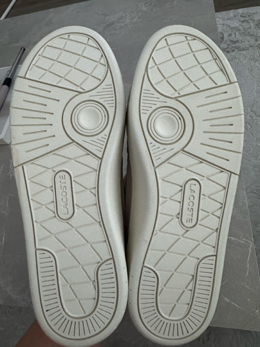 Lacoste Chaussures femmes: Lacoste T-Clip Plat Sneakers – Gr. 39 – Neuf (Voir description) à Sins par sum_lv6d 6