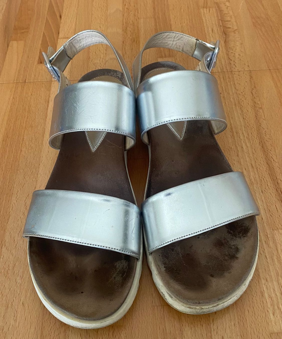 Damenschuhe: Schuhe Sandalen Evaluna Gr. 41 silber – Gebraucht aus Winterthur von Secondhand-Family 6