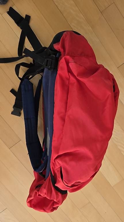 Rucksäcke: Grosser Rucksack rot – Gebraucht aus Zollikofen von Schloedi 3