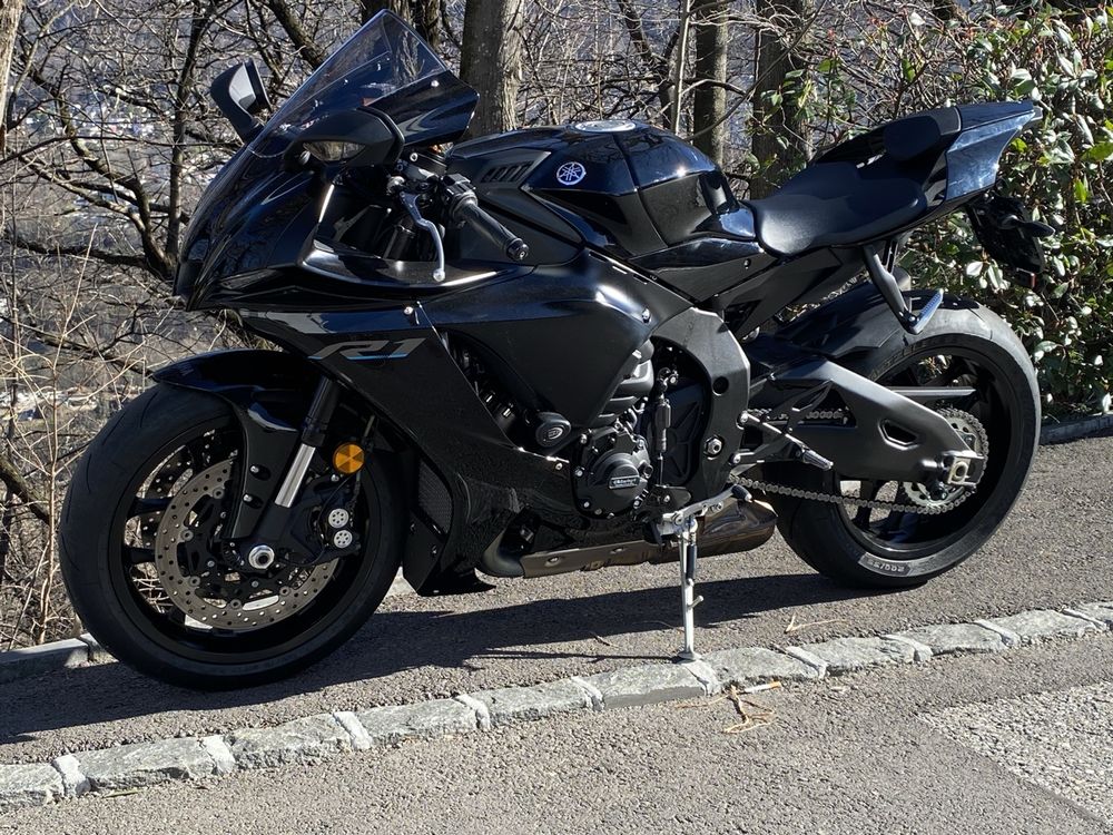 Yamaha R1 2022 , 1000km (Nuovo (secondo la descrizione)) a Canobbio per ...