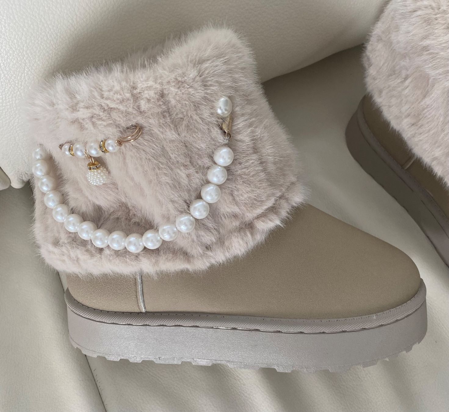 Damenschuhe: Eyecatcher - exklusive Perlen Stiefeletten, beige, 39 – Neu und originalverpackt aus Winkel von ferrari2022 1