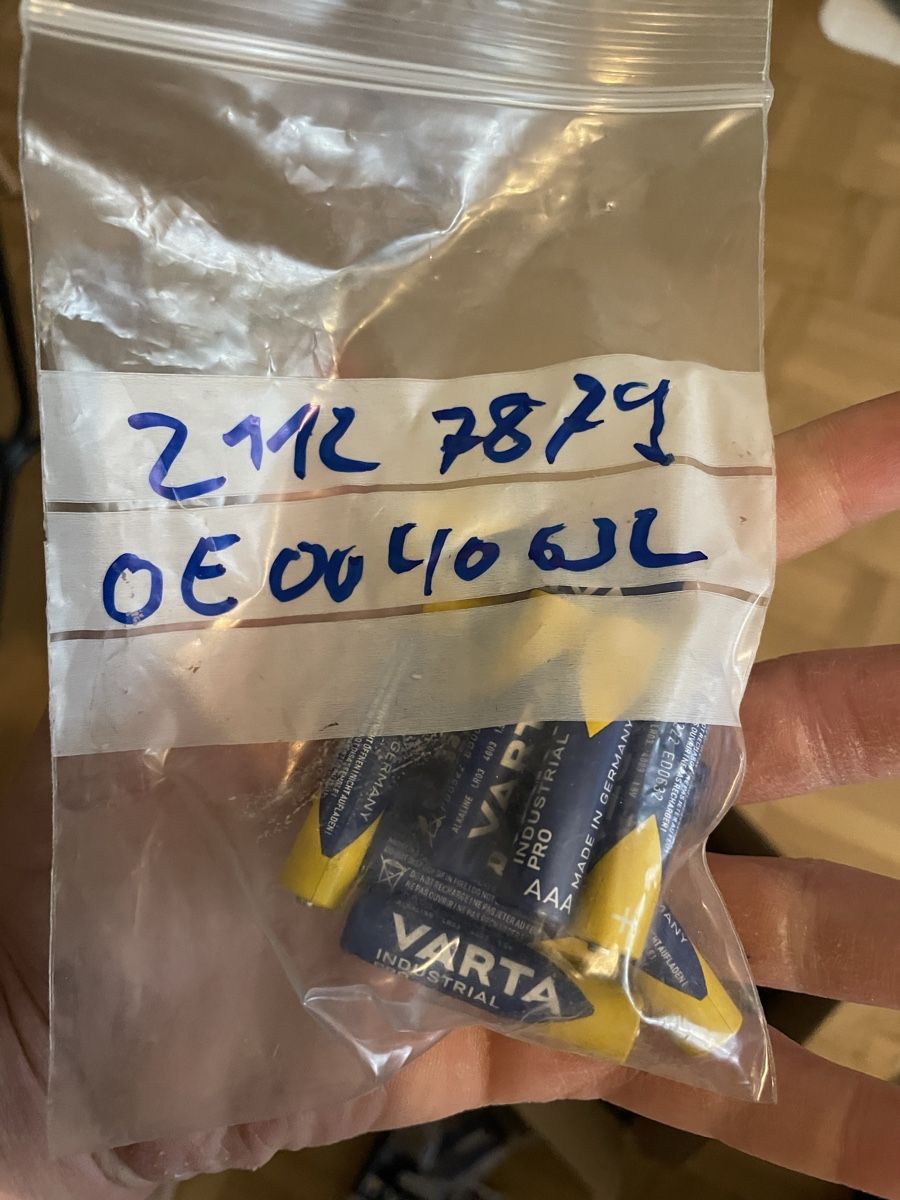 Varta Akkus & Batterien: Batterien (ein Box) – Neu (gemäss Beschreibung) aus Basel von LenaBor 4
