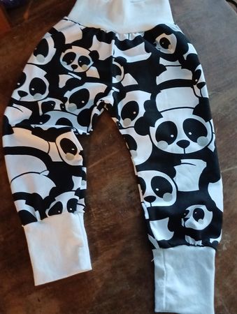 Panda-Hose Grösse 86/92Handmade, Unikat,