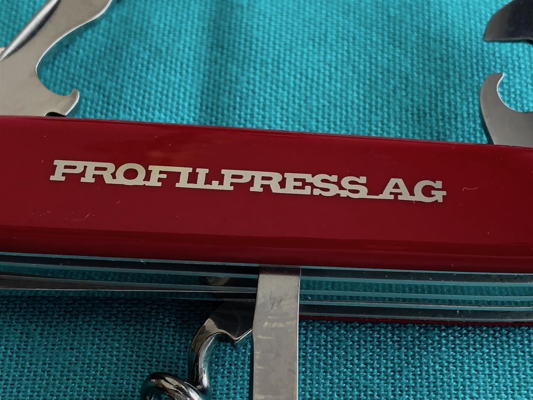Coltelli tascabile: Schweizer VICTORINOX Armee Messer, Kette – Usato da Steinhausen venduto da Super05 1