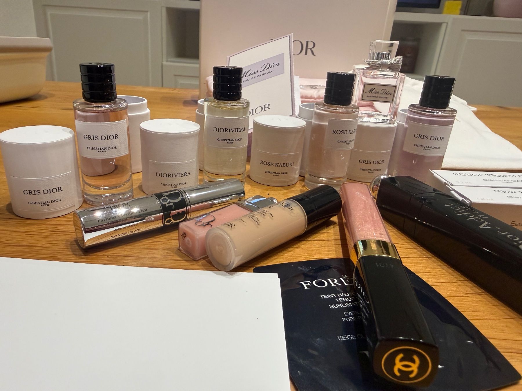 Make-up: Dior/Chanel ( Dior Privée), Hermes privée – Usato da St-leonard venduto da Lilliii 2