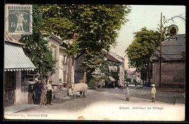 AK Gimel, Intérieur du Village