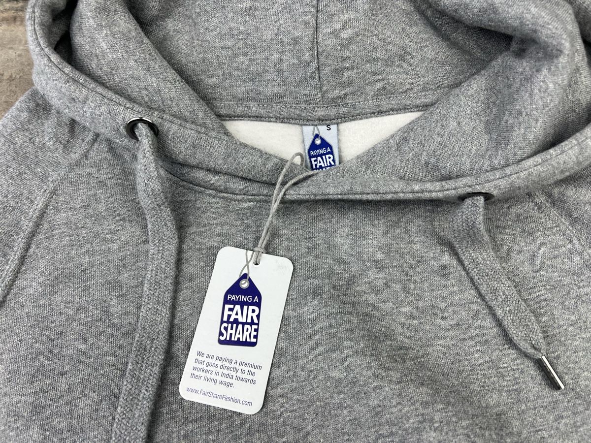 Maglioni & Felpe: Hoodie Kapuzenpullover Grösse S – Nuovo (secondo la descrizione) da Hallau venduto da R.R.91 1