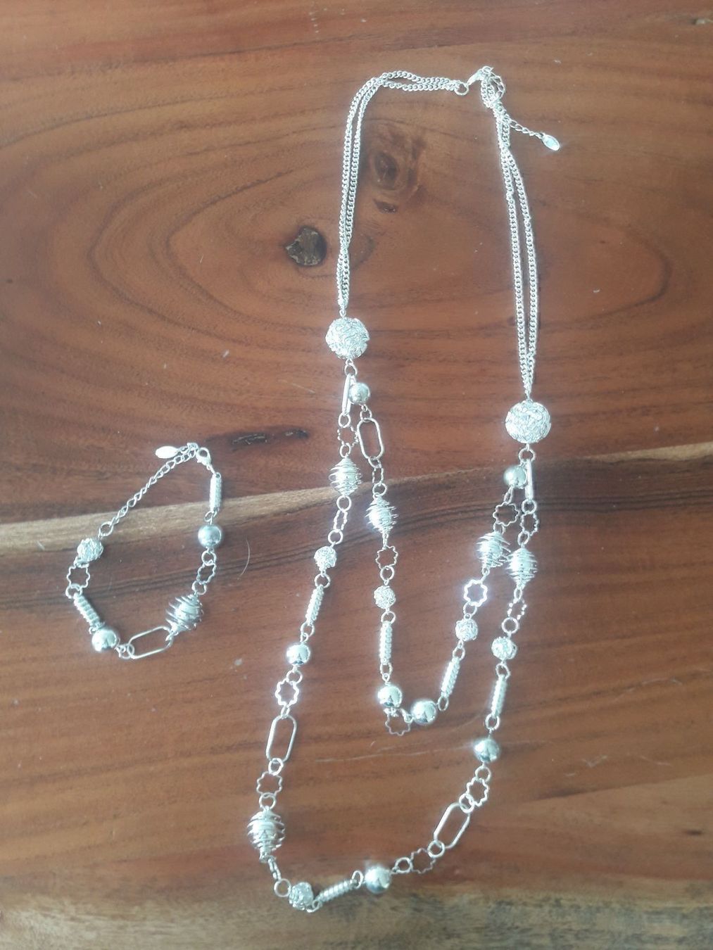 Catenine: Schmuckset neu – Nuovo (secondo la descrizione) da Nebikon venduto da Haidihooo