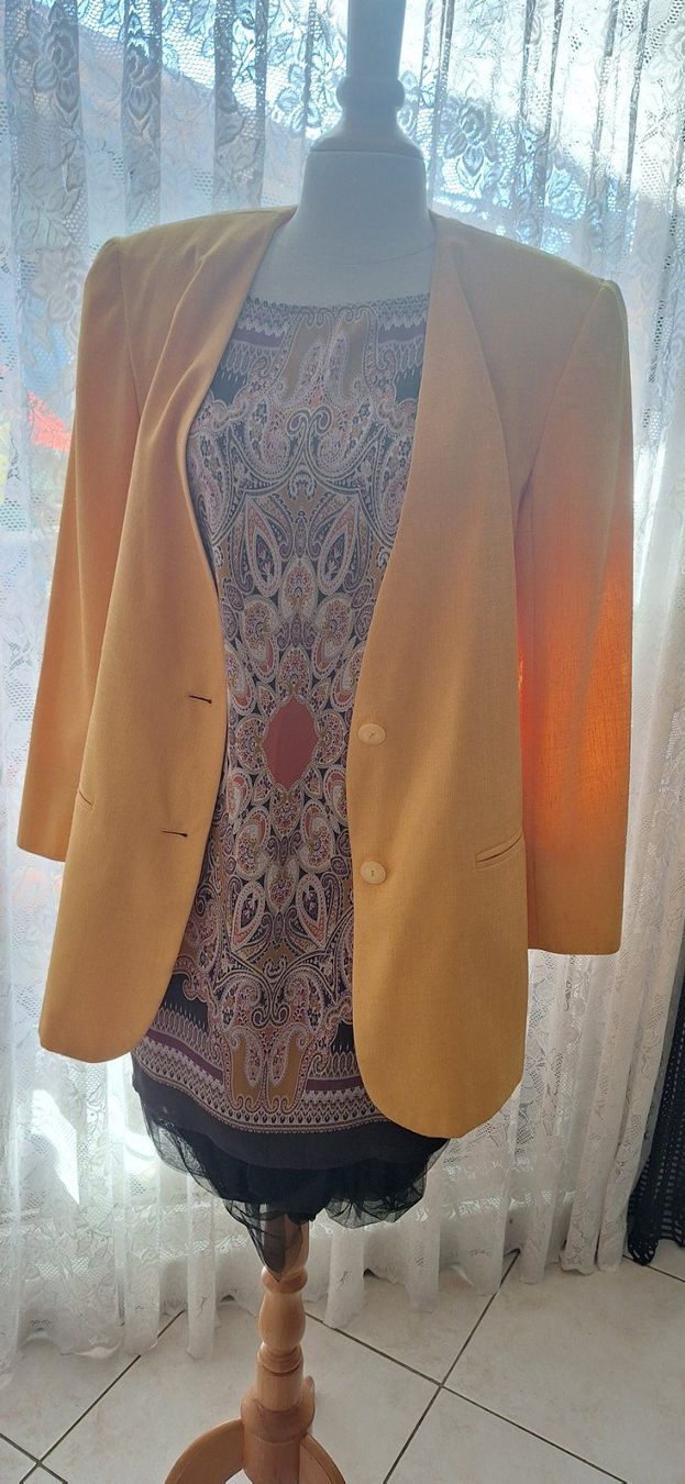 Giacche: Veste jaune vintage 40 – Usato da St-Triphon venduto da Jldr0 1