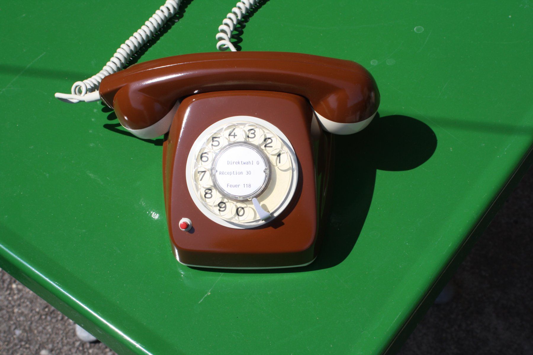 Telefone: TELEFON VINTAGE MIT WÄHLSCHEIBE – Gebraucht aus Wauwil von Pneuedy 3