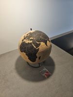 Kork Globus mit Ständer und Pins