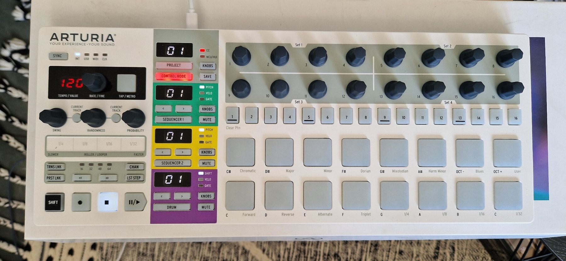 Musikinstrumente: Arturia Beatstep Pro – Gebraucht aus Sion von Chris_p68 2