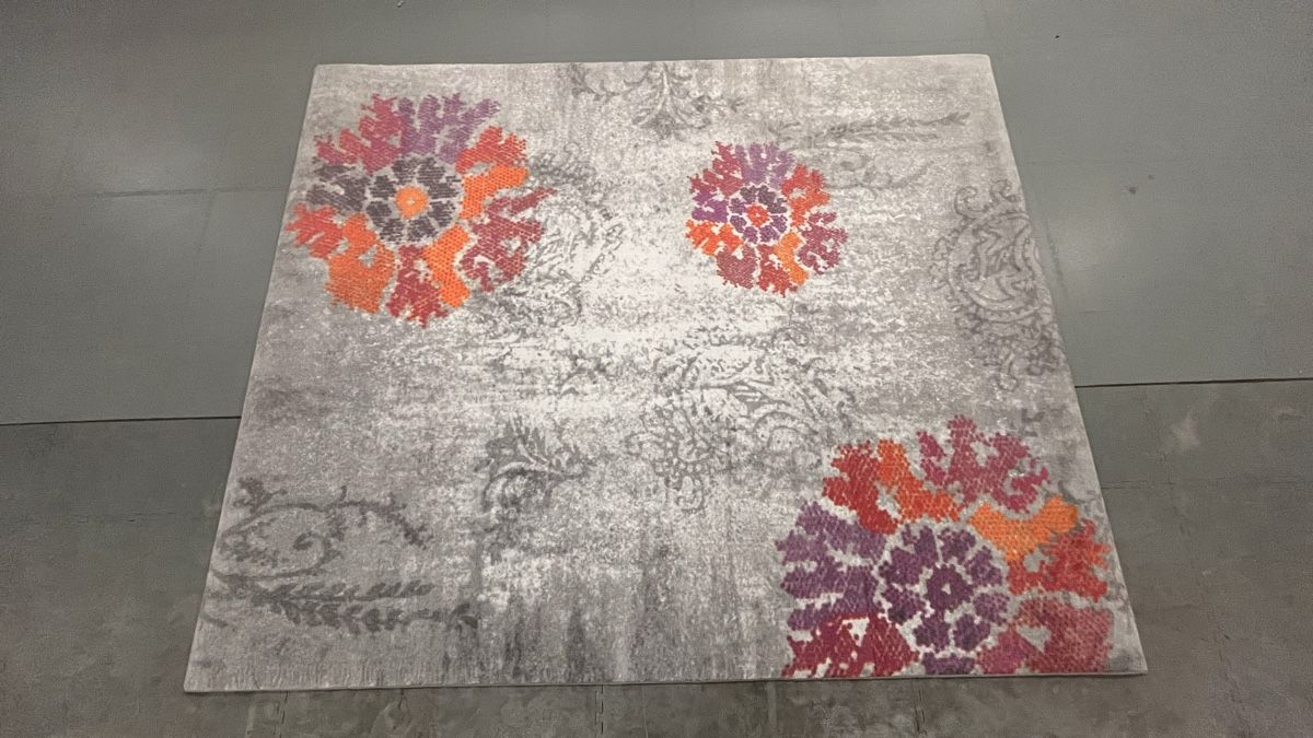 Teppiche: NEU Moderner Teppich mit Blumenmuster,  220x180cm – Neu (gemäss Beschreibung) aus Würenlos von a-tiger