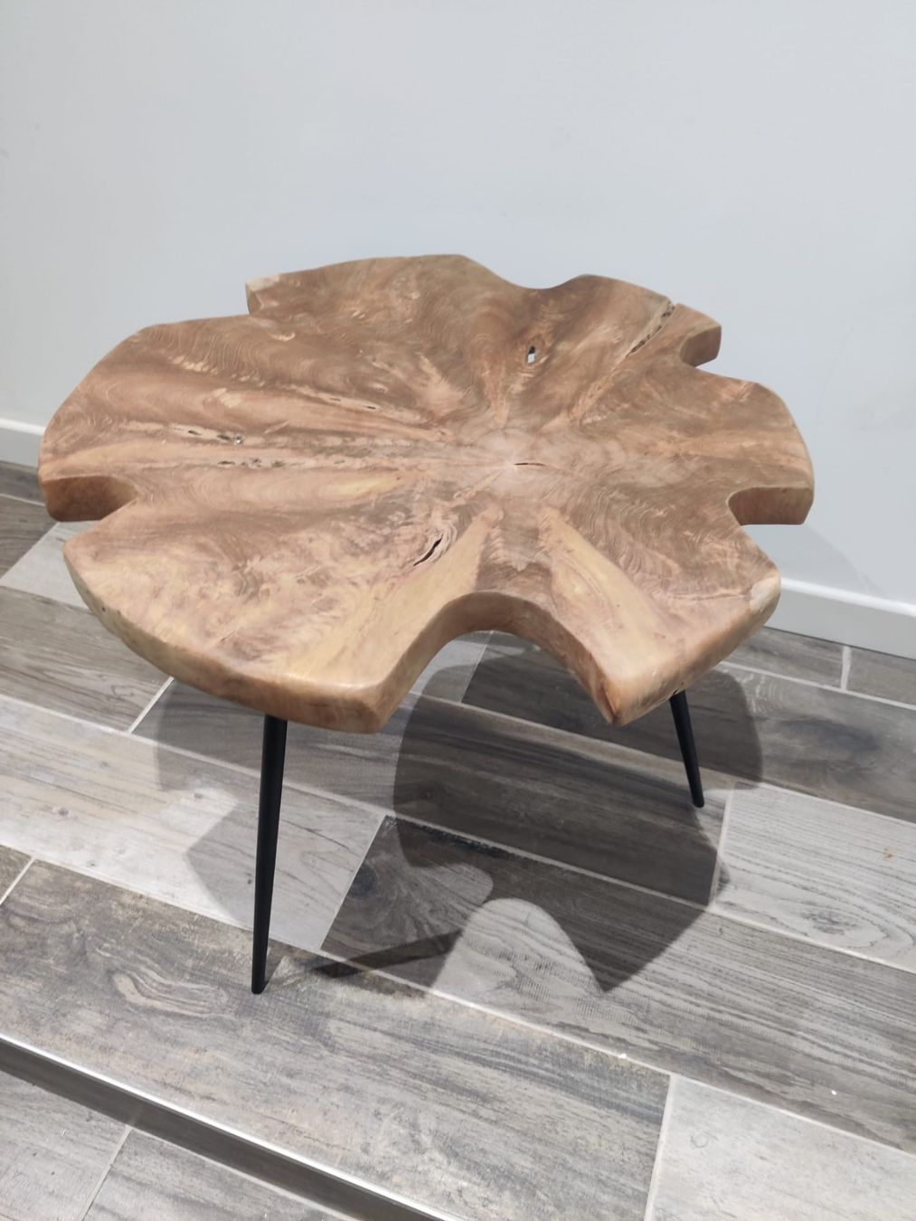 Tavoli: Table basse en bois massif - style scandinave – Nuovo e nell'imballaggio originale da Nyon venduto da onjamax