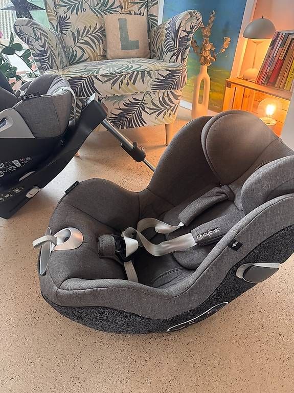 Cybex Auto-Kindersitze: Cybex Babyschale und Kindersitz – Gebraucht aus Derendingen von koenigfe 3