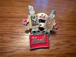 Wernli Anstecknadel Pin Motiv Gebäck gebraucht