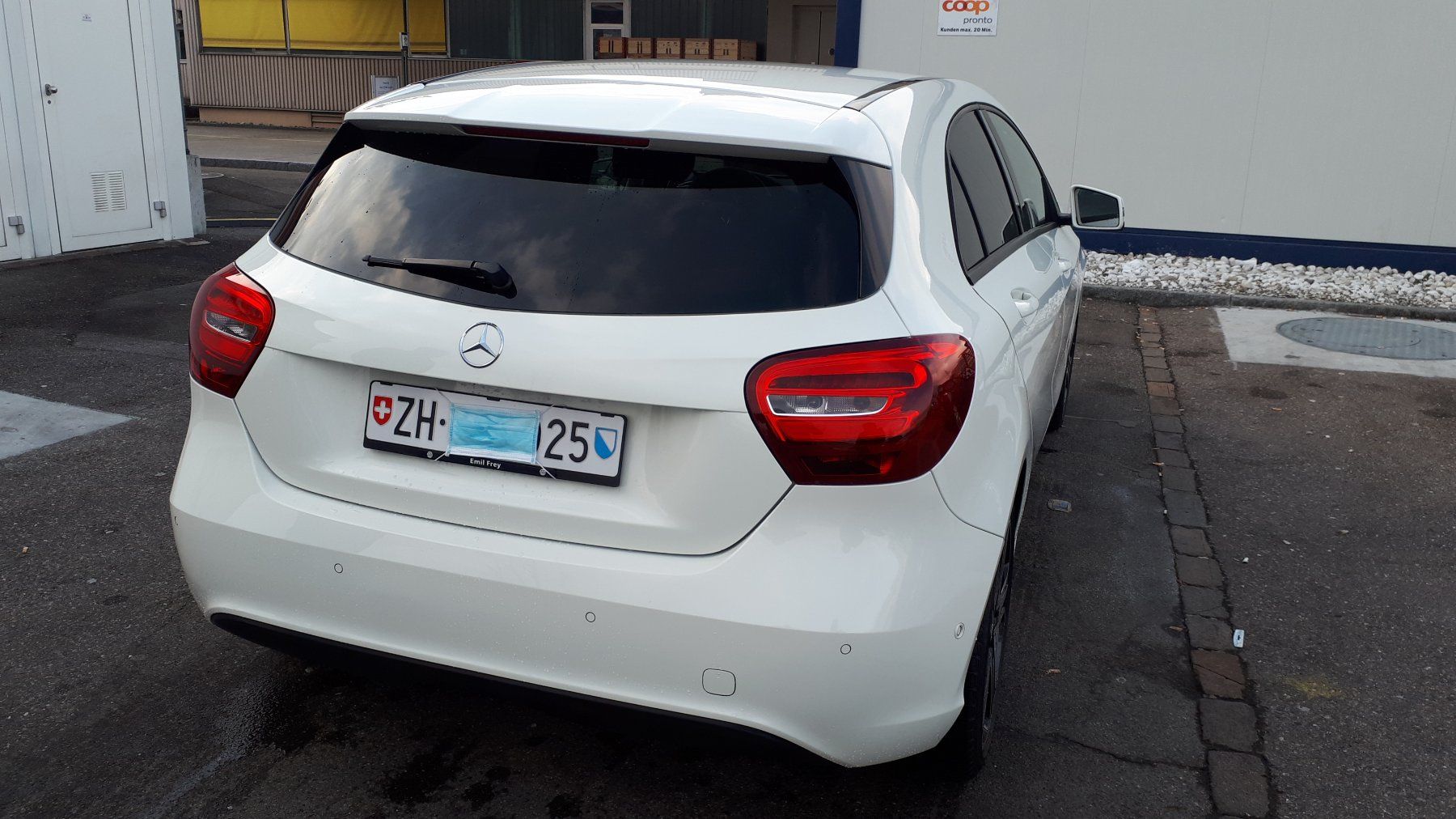 Mercedes-Benz Automobili: Mercedes-Benz A 160 – Usato da Riet (Neftenbach) venduto da Keeepsmile 2