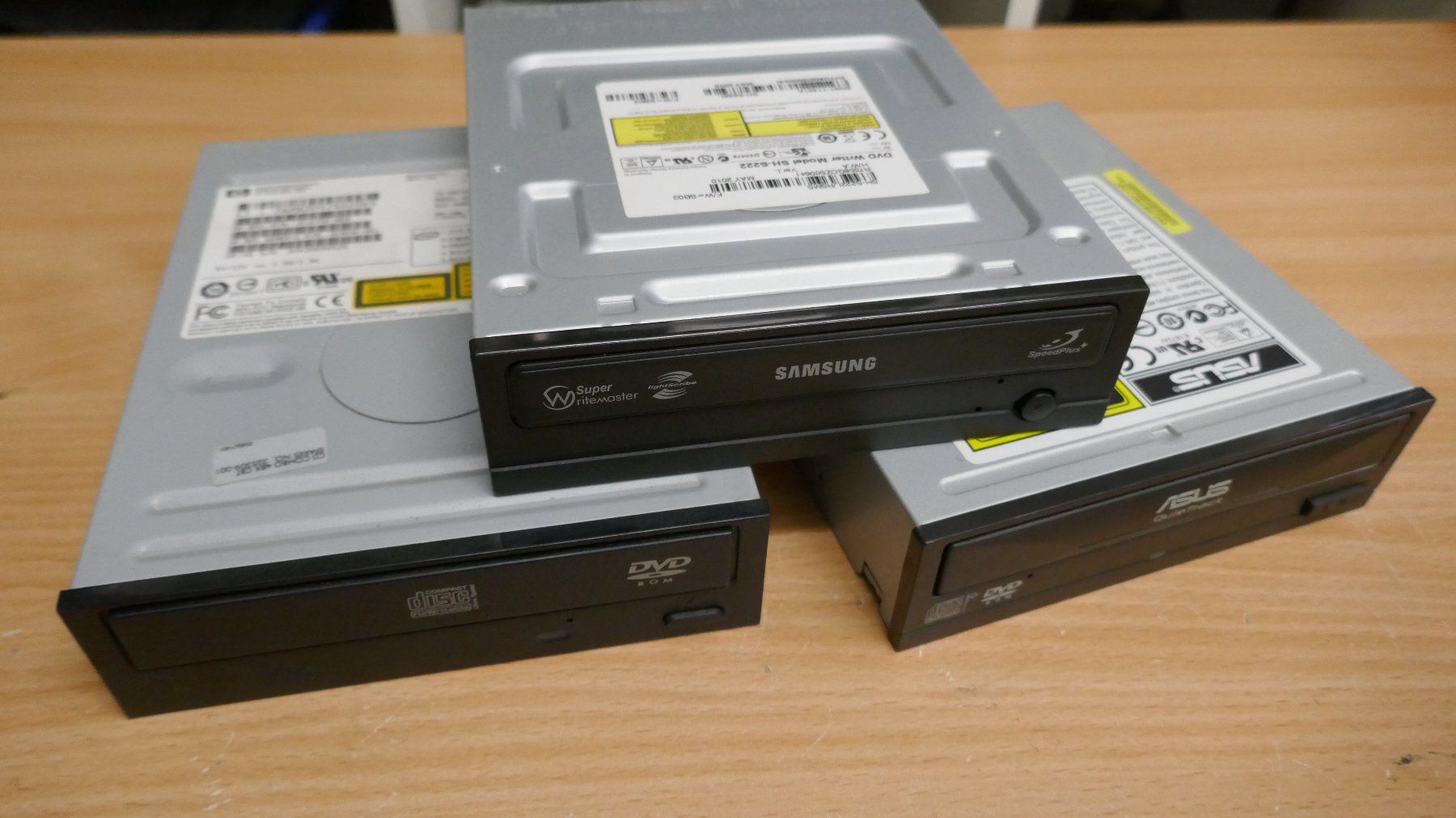 PCs: Drei optische Laufwerke IDE – Gebraucht aus Wenslingen von FairlightCMI 5