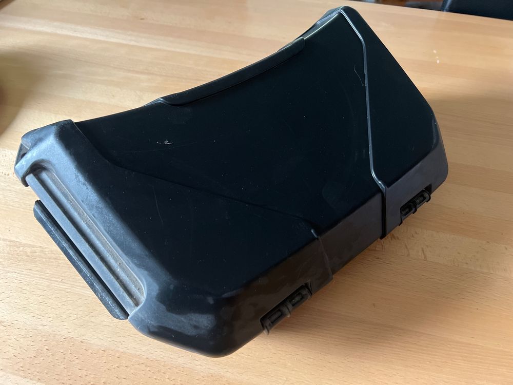 Can Am Box mit schnellverschluss (Gebraucht) in jenaz für CHF 16 – nur ...