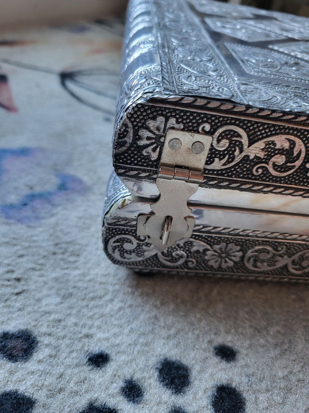 Sonstige Dekorationen & Accessoires: Schmuckkassette versilbert mit Fächern gebraucht – Gebraucht aus Zürich von yol_x9sd 3