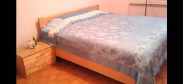 Set de chambre, grand lit, 2 tables de nuit, armoir