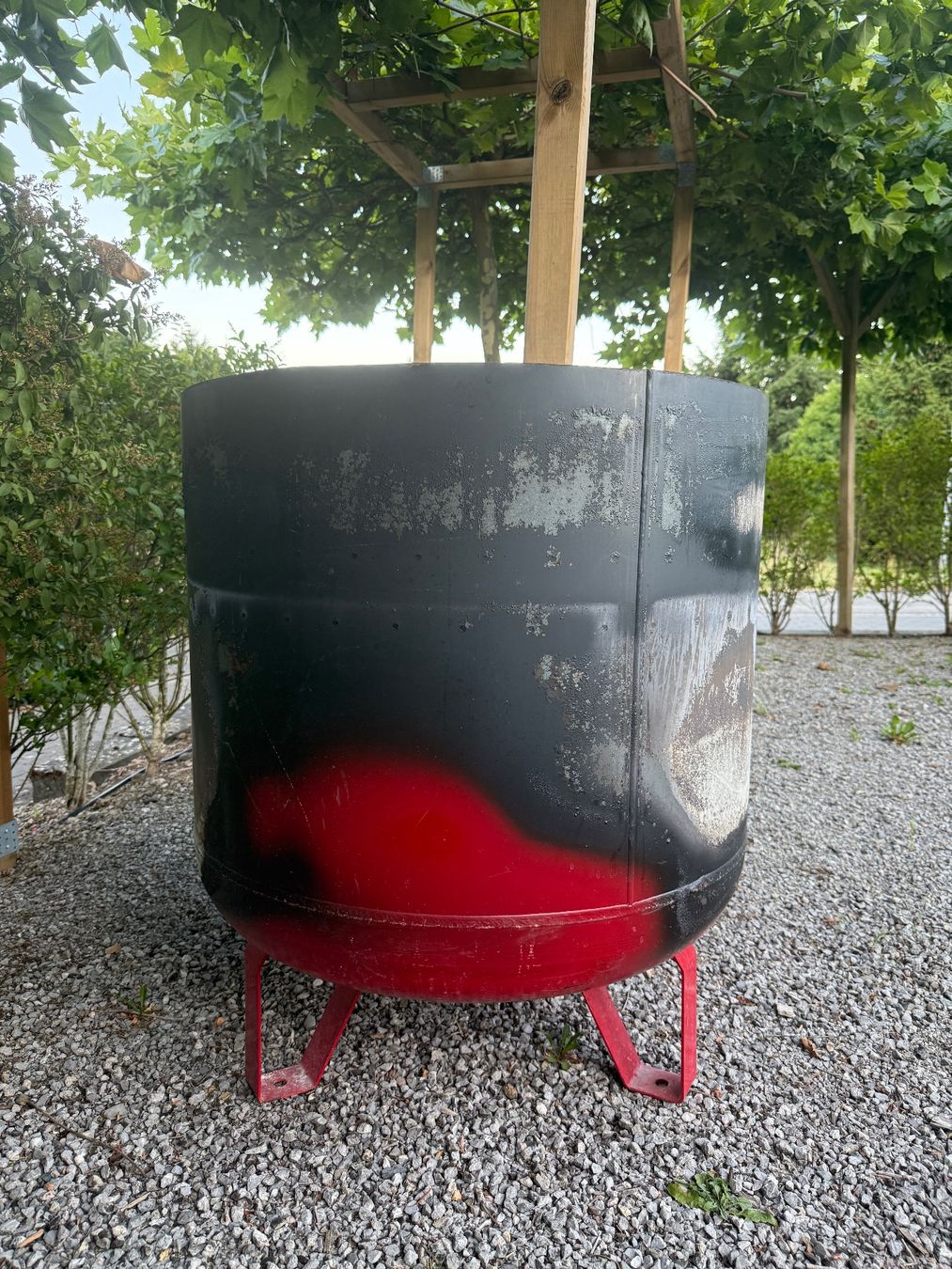 Bracieri: Mobile Feuerstelle aus altem Boiler – Usato da Niederbipp venduto da Pearl01