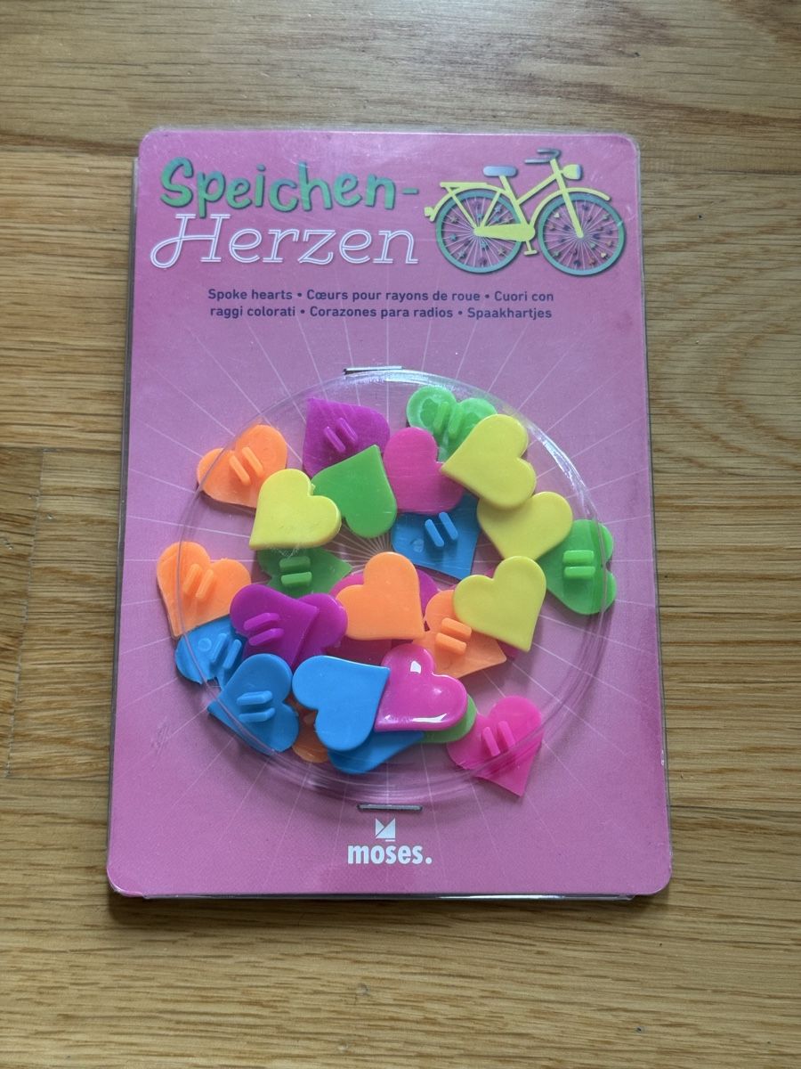Pezzi di ricambio: Farbige Speichenklicker / Speichenclips fürs kindervelo – Nuovo e nell'imballaggio originale da Zürich venduto da wtpooh