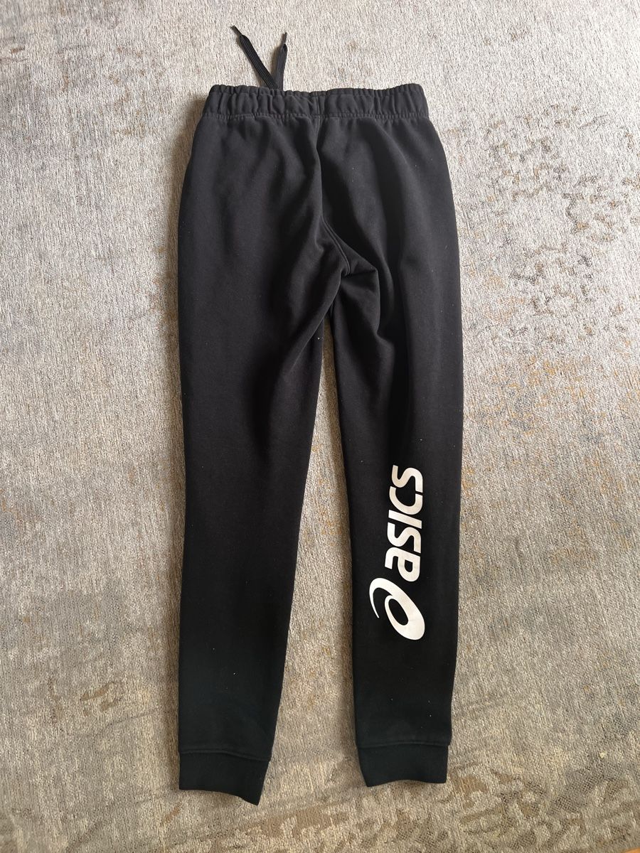 Asics Hosen: Asics Sport Pants Jogging Hose Grösse S – Gebraucht aus Pratteln von Luxus.Fee