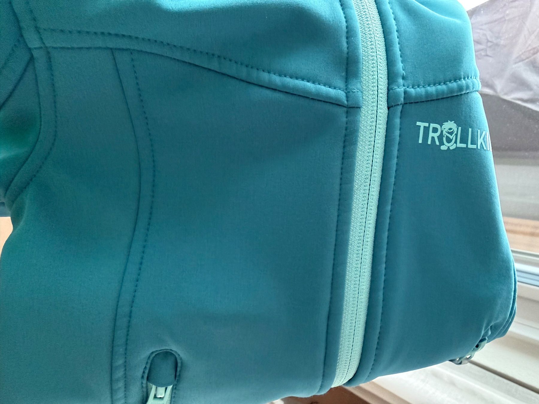 Jacken & Mäntel: Soft-Shell-Mantel, Trollkids, Grösse 110 – Gebraucht aus Haslen AI von s176 1