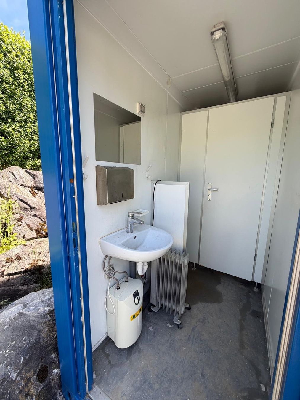 WC: WC Containr Damen / Herren – Gebraucht aus Geiss von stakial 4